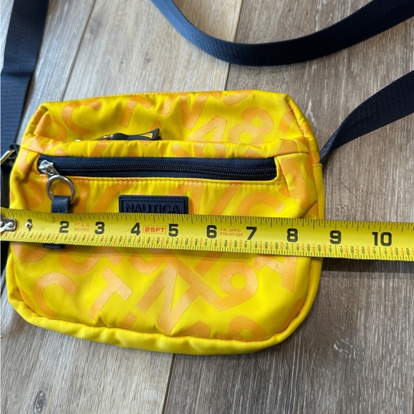 🛍️ NAUTICA Cross body bag 6” 1/2 H X 8” 1/2 W adjust strap - Picture 10 of 11
